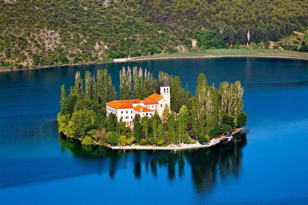 Villa Annaleah Dubravice Екстер'єр фото